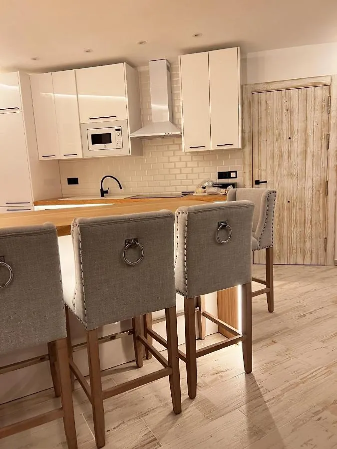 Apartamento El Rocio 2 Dormitorios 2 Banos Y Garaje Torremolinos