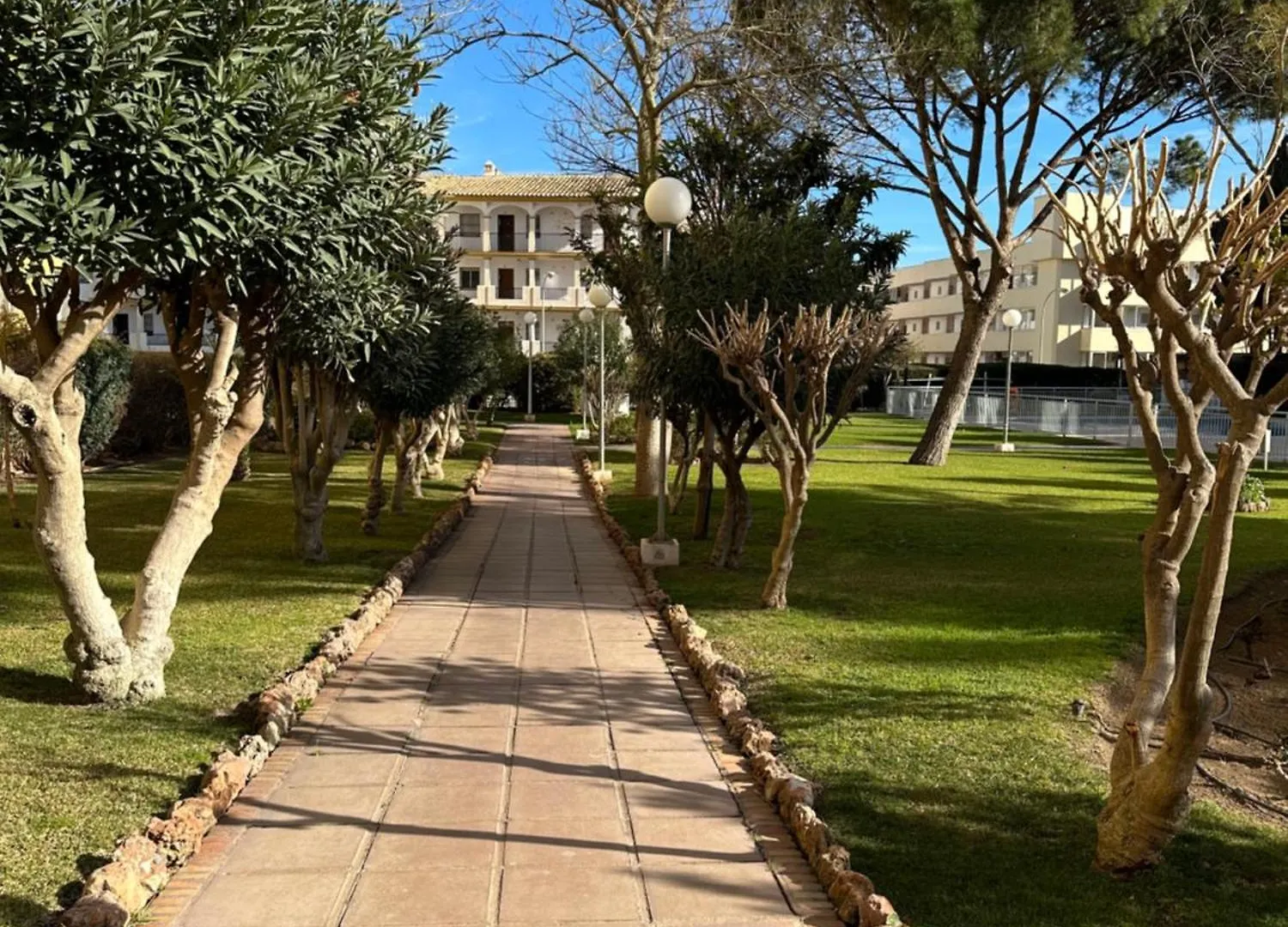 Apartamento El Rocio 2 Dormitorios 2 Banos Y Garaje Torremolinos Spain