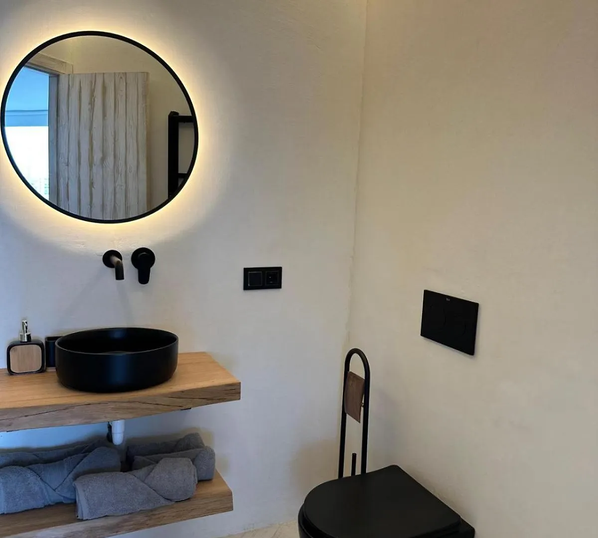 Apartamento El Rocio 2 Dormitorios 2 Banos Y Garaje Torremolinos