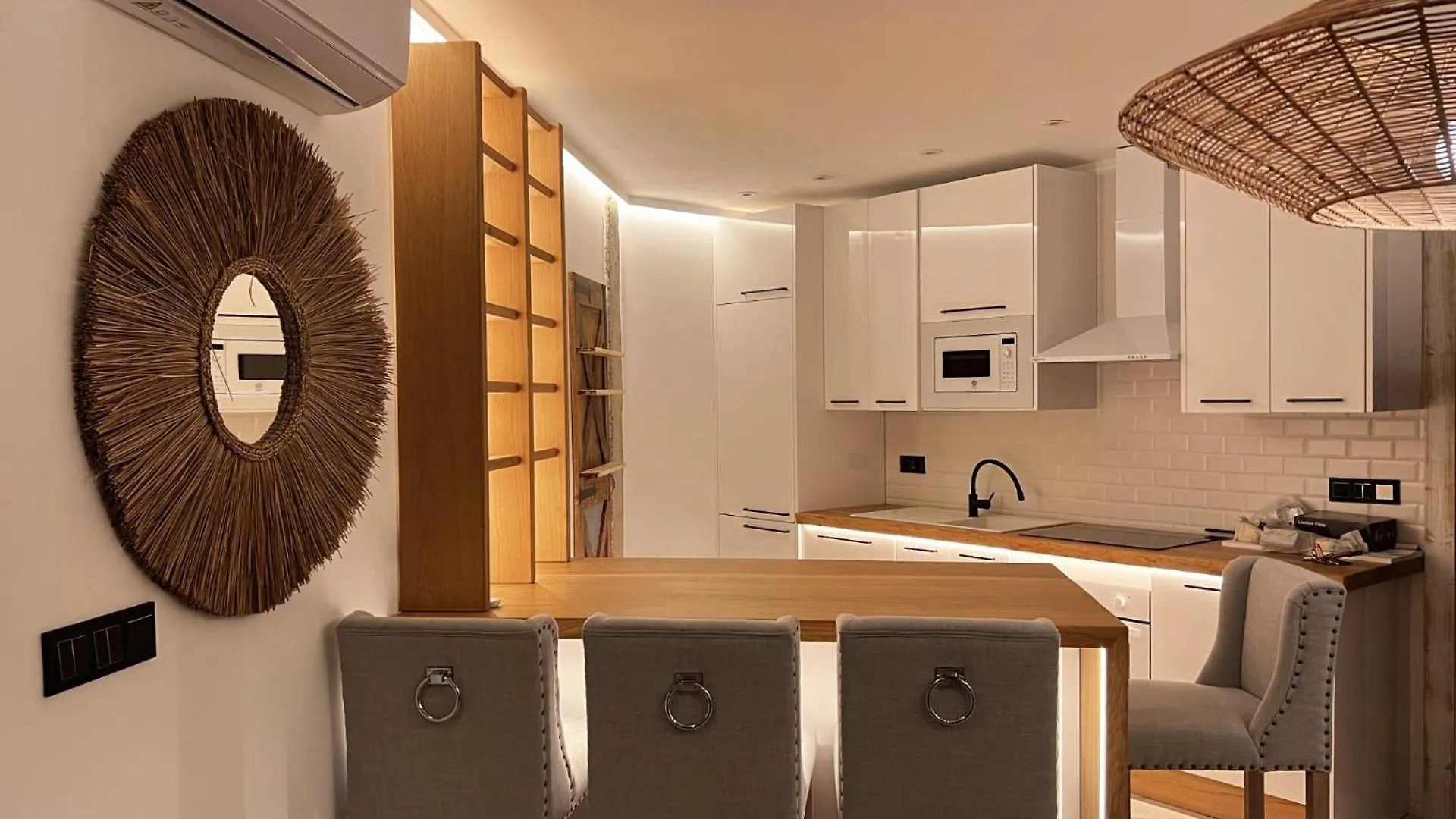 Apartamento El Rocio 2 Dormitorios 2 Banos Y Garaje Torremolinos 0*,
