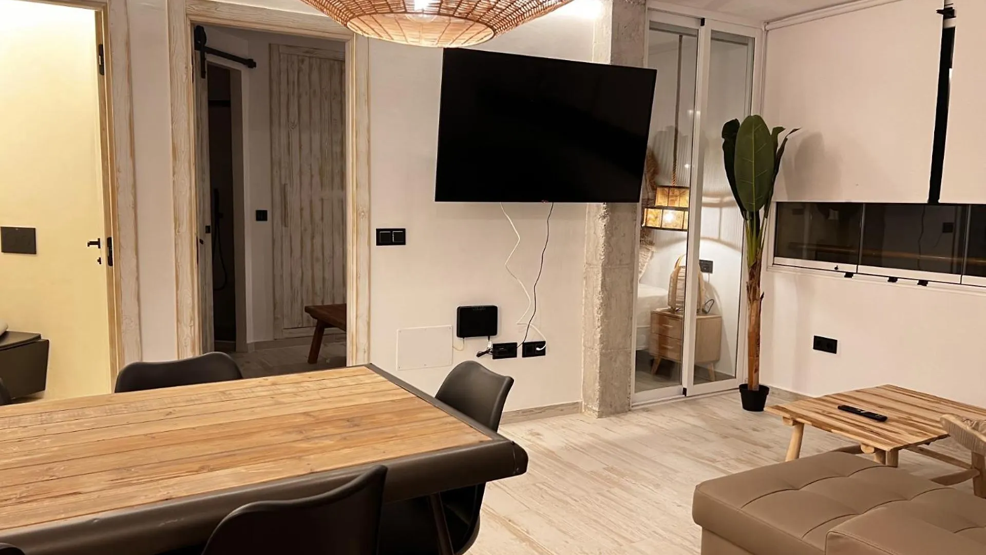 Apartment Apartamento El Rocio 2 Dormitorios 2 Banos Y Garaje Torremolinos