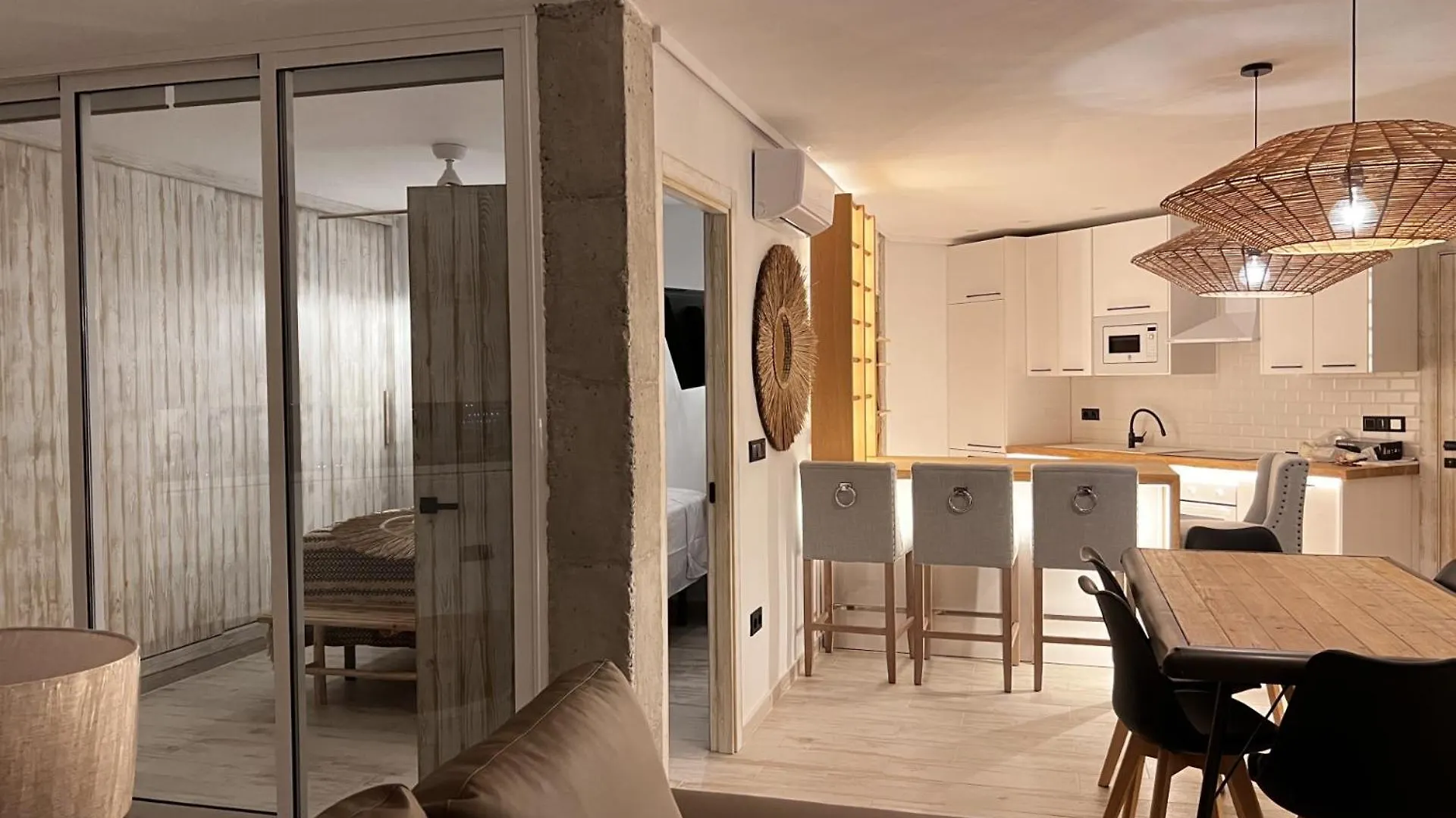Apartamento El Rocio 2 Dormitorios 2 Banos Y Garaje Torremolinos 0*,  Spain